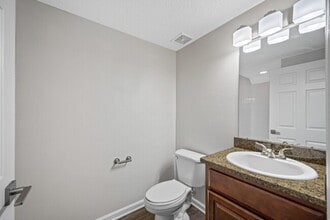 Building Photo - Town Park Villas