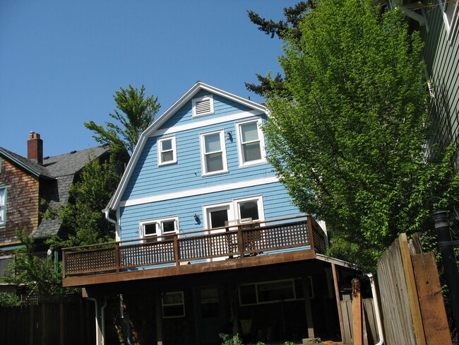 Building Photo - McN1828