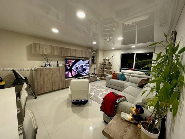 Building Photo - 3000 Coral Way