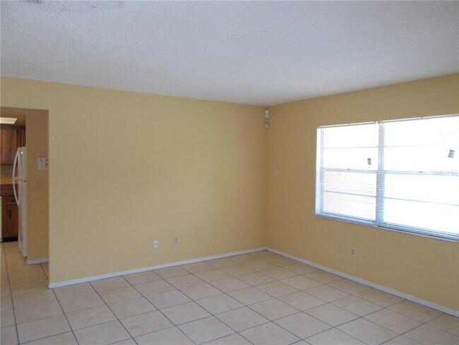 Building Photo - 2115 San Jose Blvd