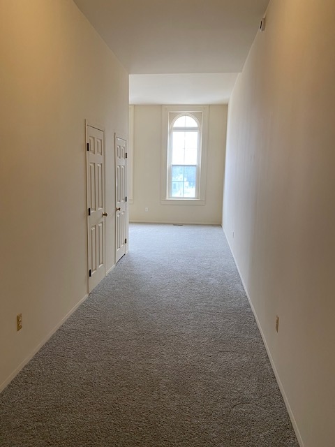 Foto del edificio - 140 E Main St