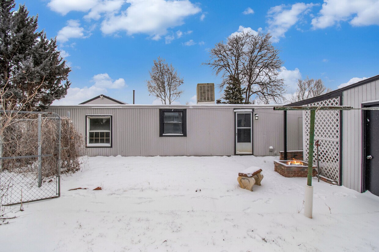 Foto principal - 1021 Glen Creighton Dr