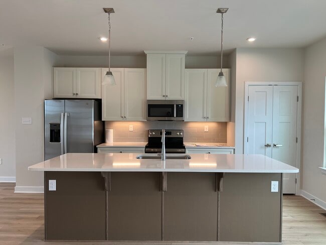 Kitchen - 208 River Birch Way