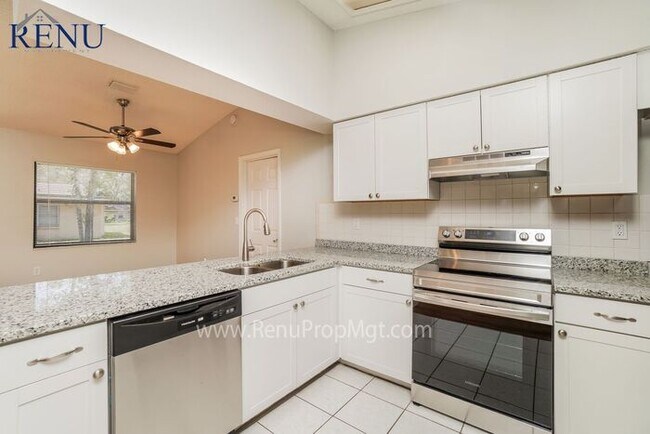 Foto del edificio - Available Now!