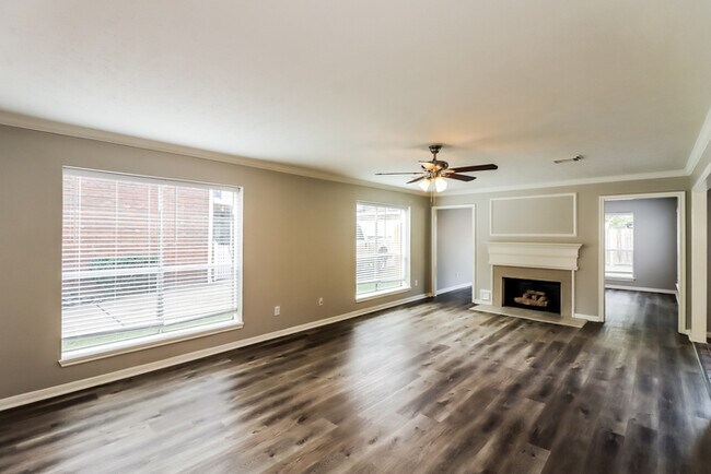Foto del edificio - 3610 Cresswell Ct