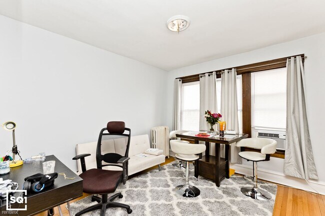 Building Photo - 4107 N Ashland Ave
