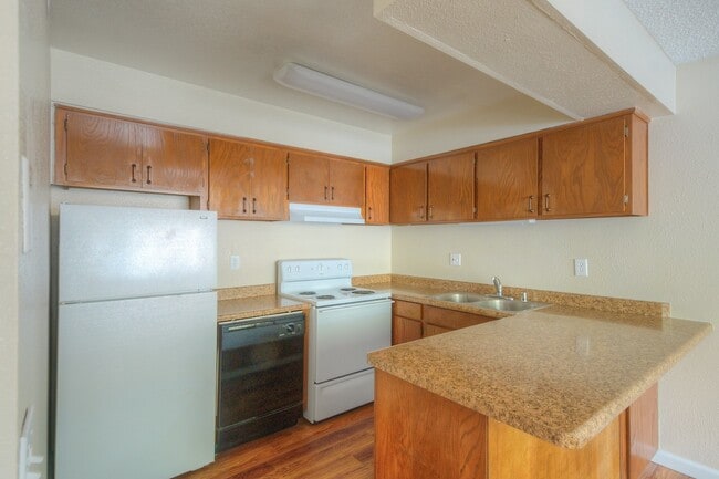 Interior Photo - Eastwood Gardens 1