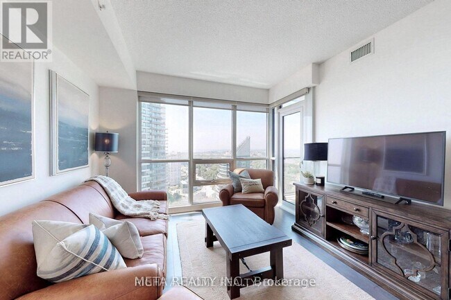 Photo du bâtiment - 2212-2212 Lake Shore Blvd W
