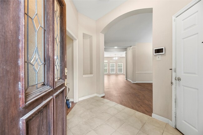 Building Photo - 11619 Cedarvale Ln