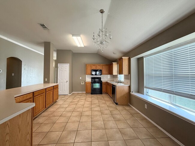 Building Photo - 6716 Spencer Dr