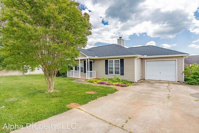 Building Photo - 3 br, 2 bath House - 200 Golden Leaf Lane
