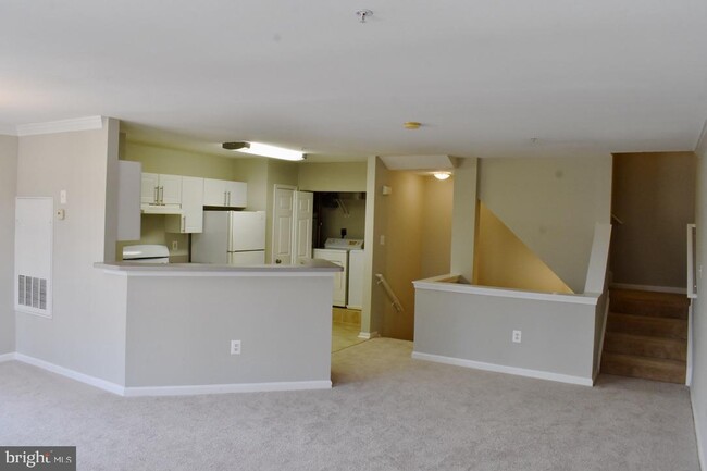 Building Photo - 12747 Fair Briar Ln