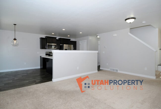 Building Photo - 577 S Windsong Ln