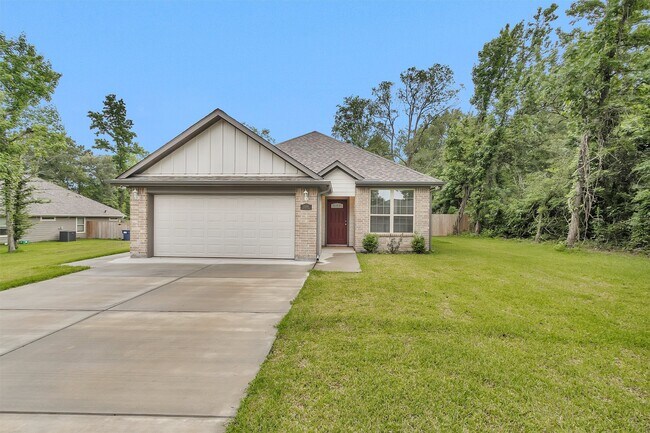Building Photo - 11158 Lake Dr W