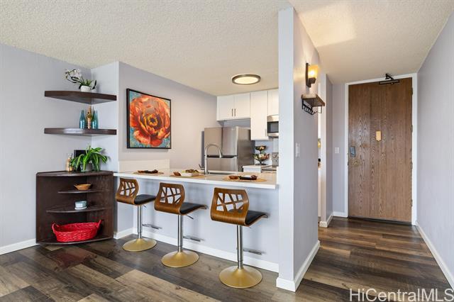 Foto del edificio - 98-500-500 Koauka Loop