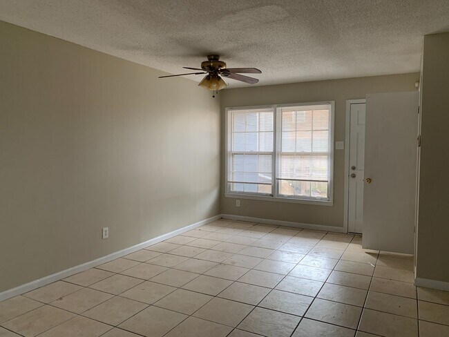 Photo - Under repair!! House