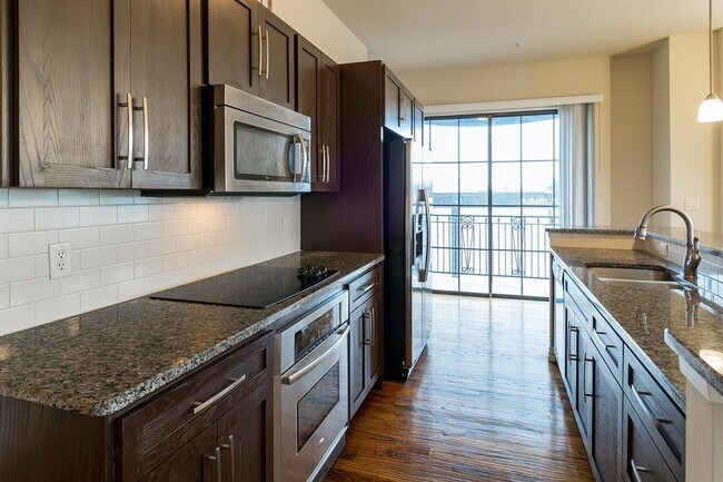 Foto del edificio - 5232 Colleyville Blvd