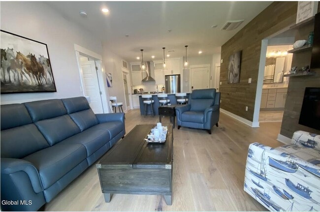 Foto del edificio - 116 West Ave