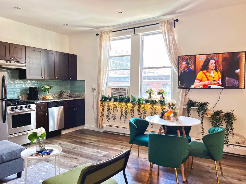 Foto principal - 2402 Spruce St