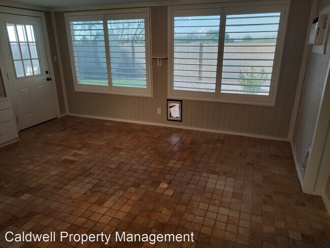 Foto del edificio - 2 br, 2 bath House - 26632 S. Snead Dr.