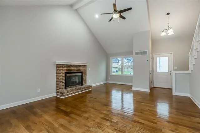 Foto del edificio - 1205 E Sleepy Hollow Dr