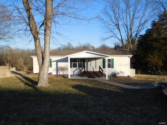 Primary Photo - 104 Holdinghausen Dr