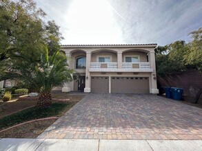 Building Photo - 6605 Coronado Crest Ave