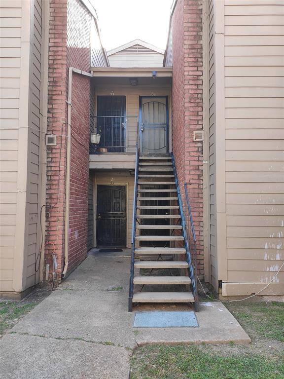 Building Photo - 12500 Sandpiper Dr