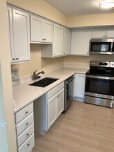 Building Photo - 1300 Cedarwood Dr