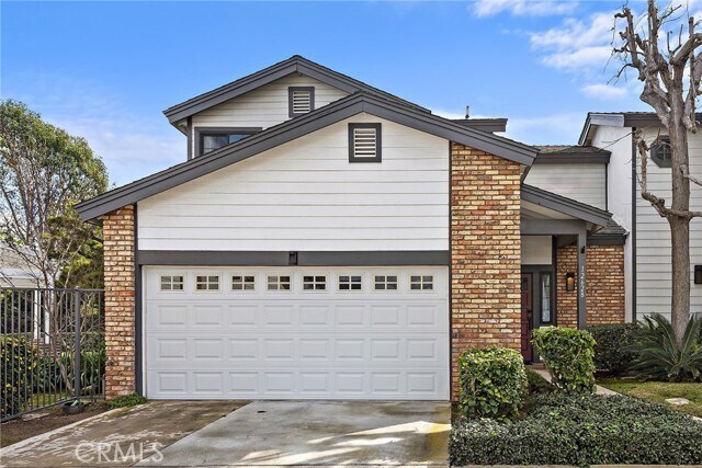 Foto principal - 12628 Newport Ave