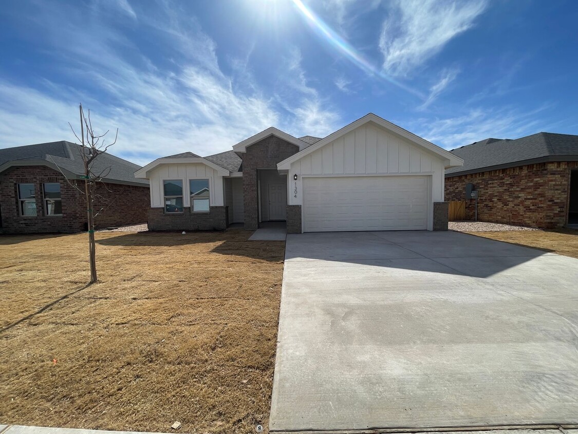 Foto principal - Brand New Construction in Midland, Tx!