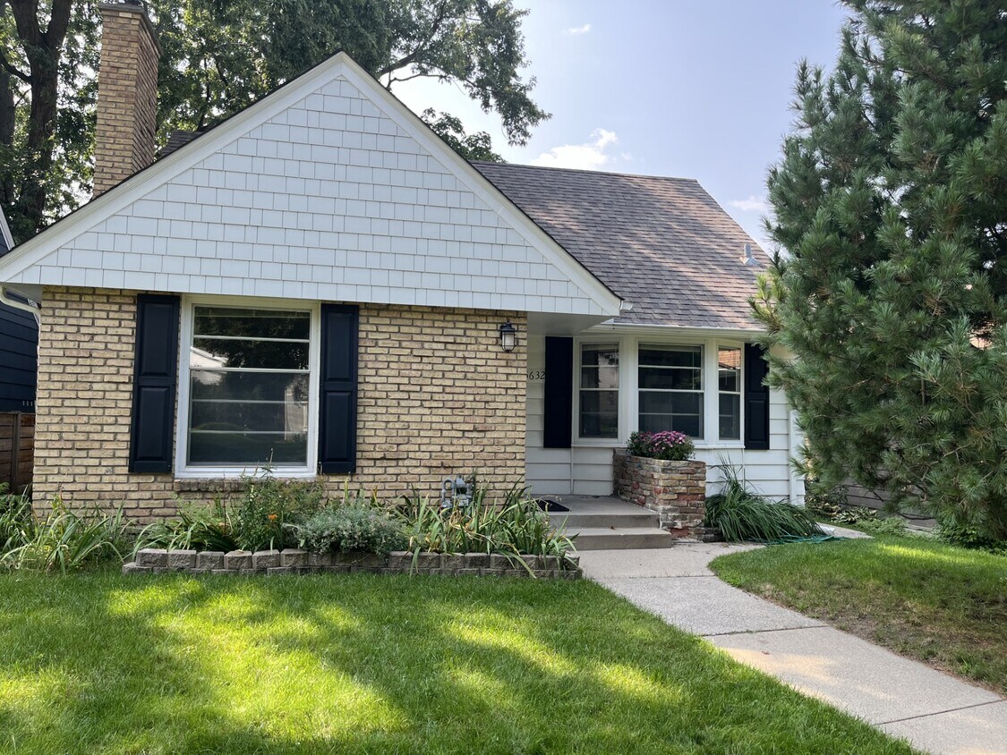 Foto principal - 5632 Logan Ave S