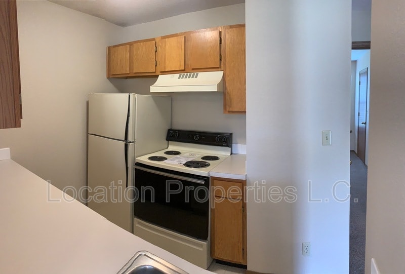 950 Monterey Way Unit Building E, Lawrence, KS 66049 Condo for Rent in Lawrence, KS