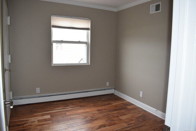 Foto del edificio - 102-22 1st St