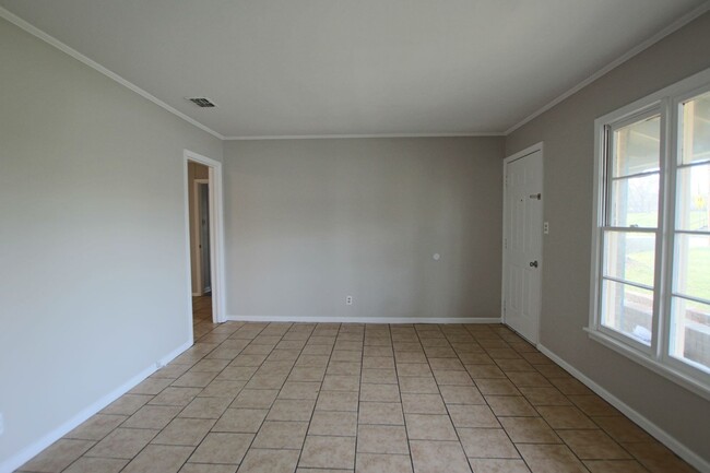 Foto del edificio - Coming Soon! 3 Bed 1.5 Bath Home Near TJC!