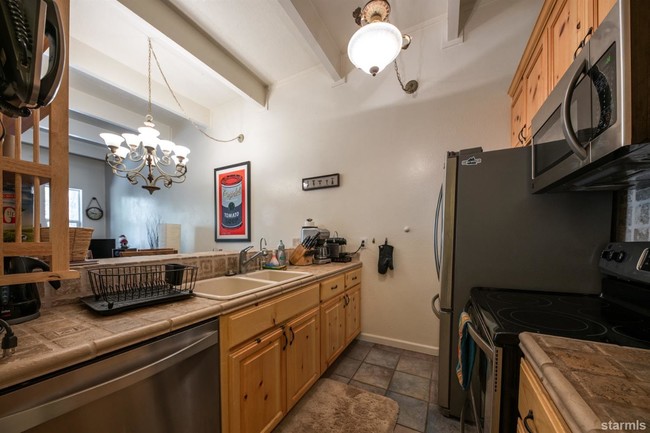 Building Photo - 976 Kirkwood Meadows Dr