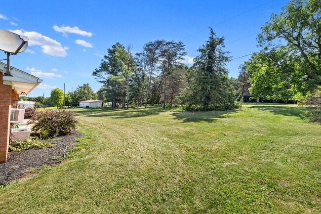 Building Photo - 26182 Old Valley Pike