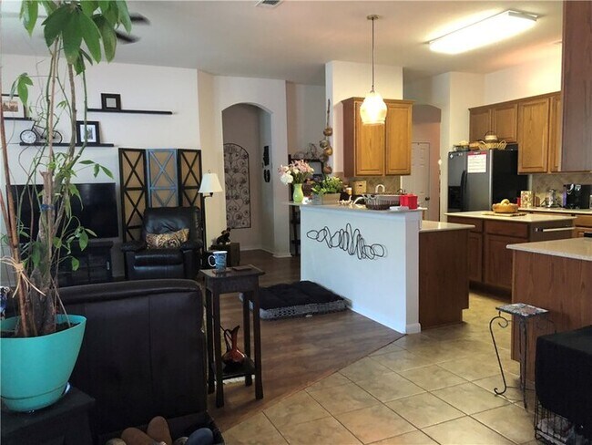 Foto del edificio - 9821 Savannah Ridge Dr
