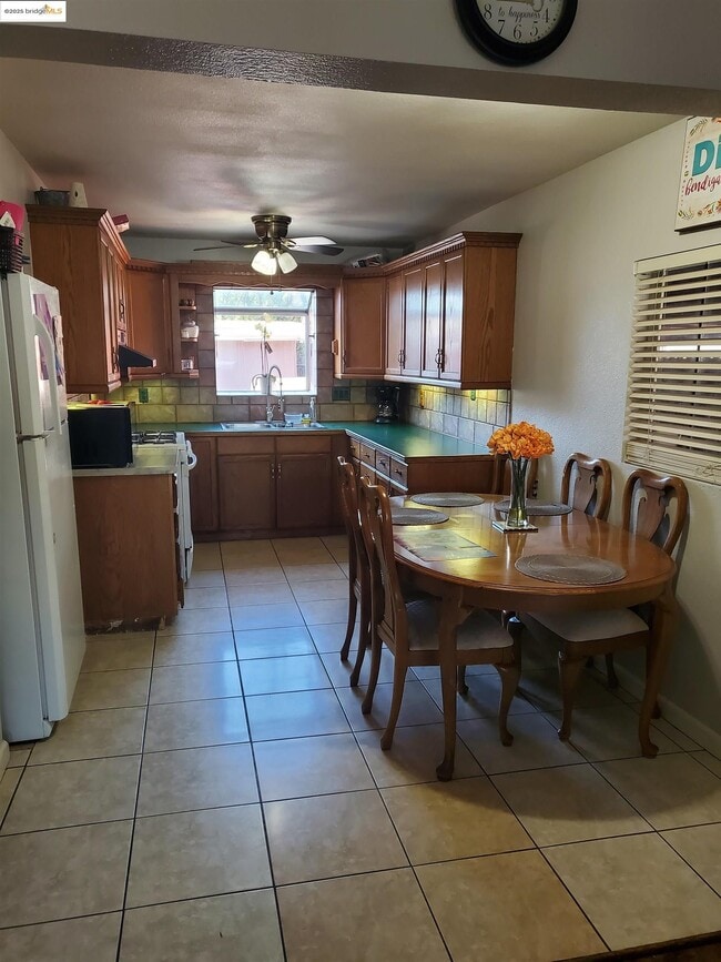 Foto del edificio - 35 E 16th St