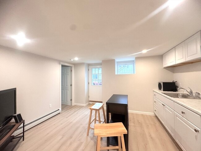 Foto del edificio - 39 Cottage St