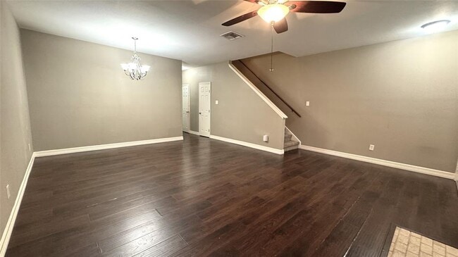 Building Photo - 17573 Red Oak Dr