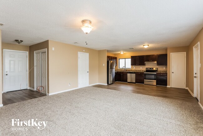 Building Photo - 834 Saddlebrook Dr