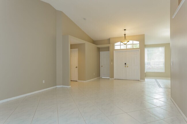 Building Photo - 9296 Lake Serena Dr