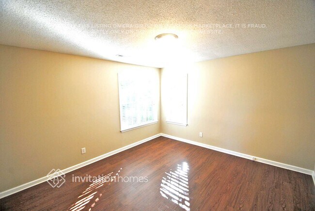 Foto del edificio - 102 Hillcrest Dr