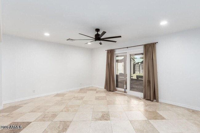 Foto del edificio - 7544 E Kimsey Ln