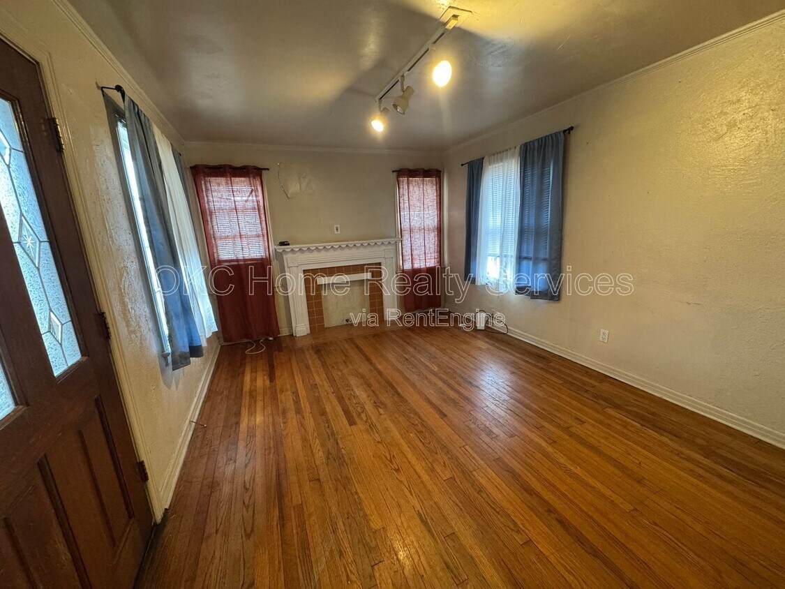 Photo - 2713 Normandy Street