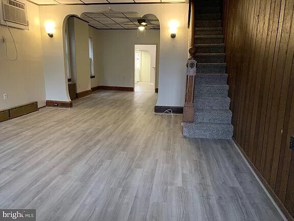 Foto del edificio - 439 Roxborough Avenue