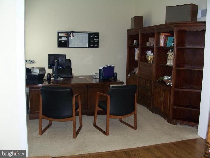Foto del edificio - 3527 Fox Hill Dr