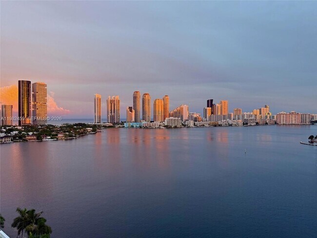 Foto del edificio - 3530 Mystic Pointe Dr