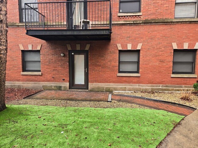 Foto del edificio - 5948 S King Dr